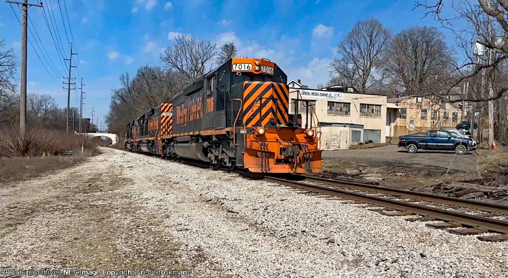 WE 7016 heads back to Brittain Yard.